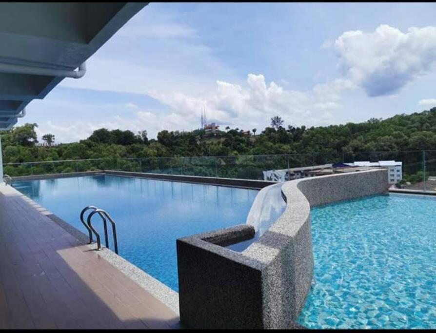D'Medina @ Icon Residence Kuala Terengganu Luaran gambar